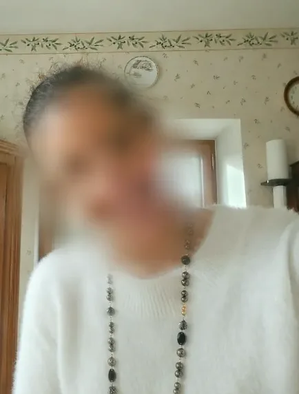 Carina, 37