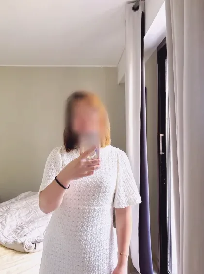 Christina, 30