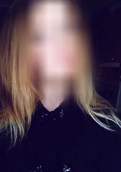Claudia, 28