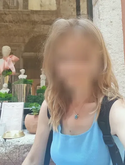 Elena, 39