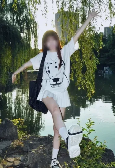 Elisa, 34