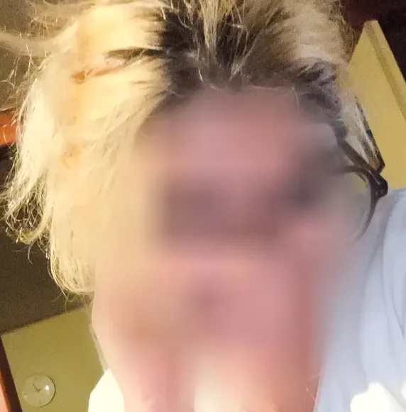Ivana, 35