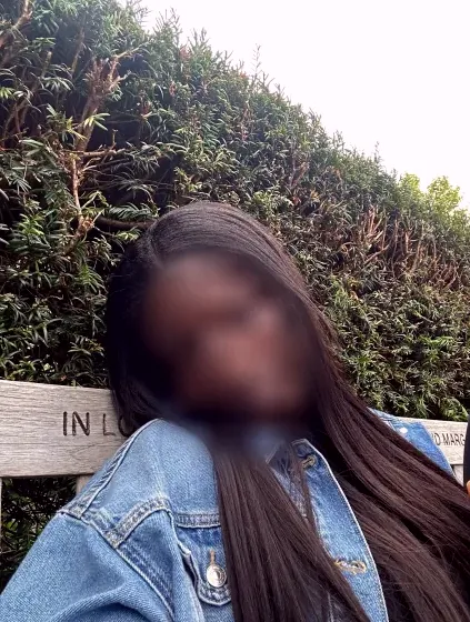 Nele, 26