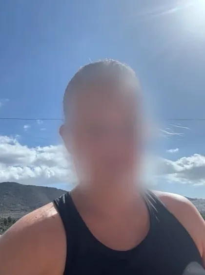 Simone, 37