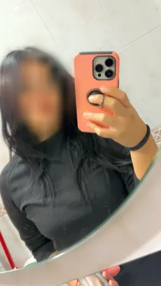 Simone, 30